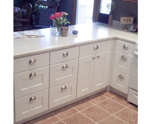 Pictures Kitchens  White Cabinets on These Are White Birch Cabinets   The Lighter Color Gives A Sleek And